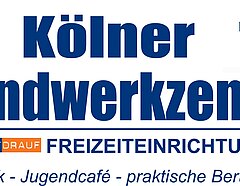 Blauer Schriftzug "Kölner Jugendwerkzentrum"