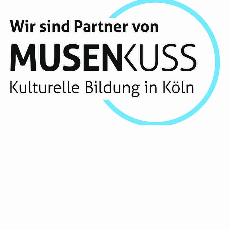 Musenkuss-Logo mit blauem Kreis auf weißem Grund 